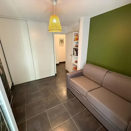 2 Chambres Climatises- 70 M2 - Montpellier Proche Centre Ville - Terrasse 50M2- Parking Inclus