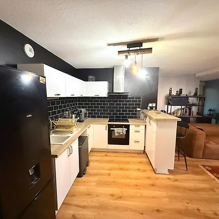 Appartement 2 Chambres Climatises- 70 M2 - Montpellier Proche Centre Ville - Terrasse 50M2- Parking Inclus *